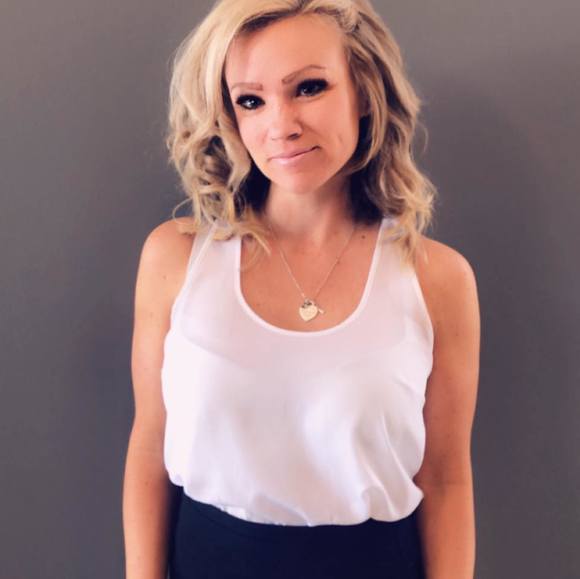 Meet your Posher, Ashley - Picture 1 of 1